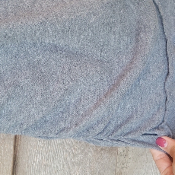 Express Gray Long Tee with Ruched Sides Size Small - Picture 2 of 6